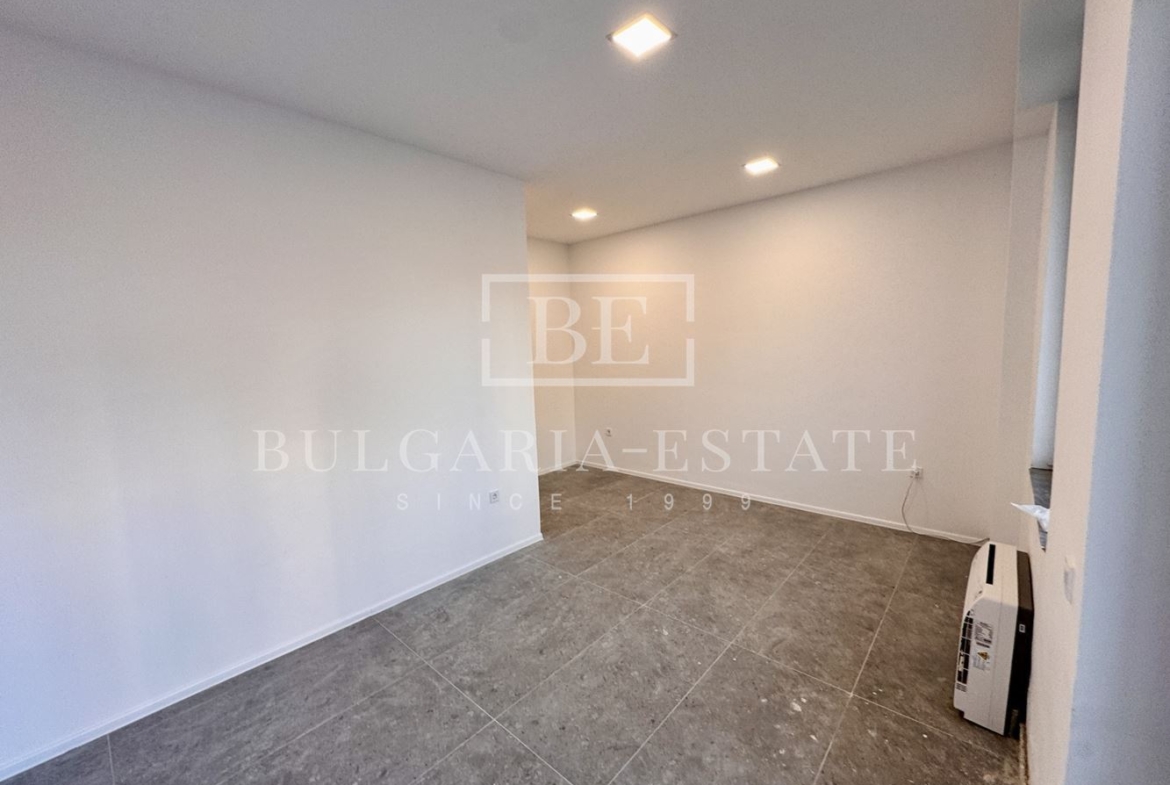 Магазин под наем на бул. „Васил Левски“ – отлична локация и функционално разпределение - 0