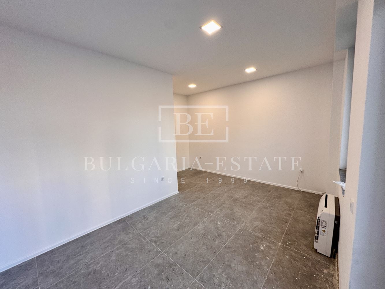 Магазин под наем на бул. „Васил Левски“ – отлична локация и функционално разпределение-0 Магазин под наем на бул. „Васил Левски“ – отлична локация и функционално разпределение - 0