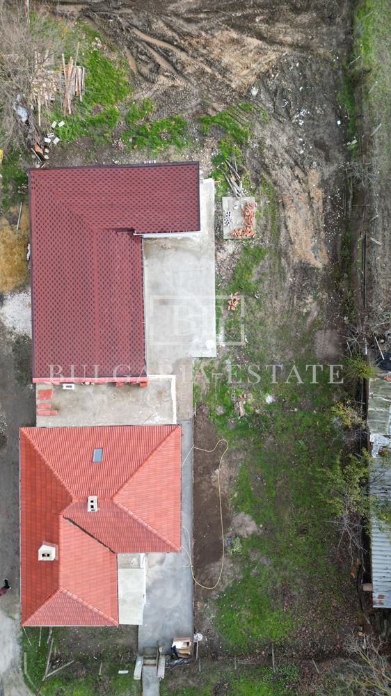 Прекрасна реновирана къща с голям двор – само на 12 км от центъра на Варна, с. Бенковски-0 Прекрасна реновирана къща с голям двор – само на 12 км от центъра на Варна, с. Бенковски - 0