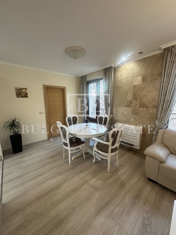 Луксозен тристаен в централната част на града-0 Луксозен тристаен в централната част на града - 0