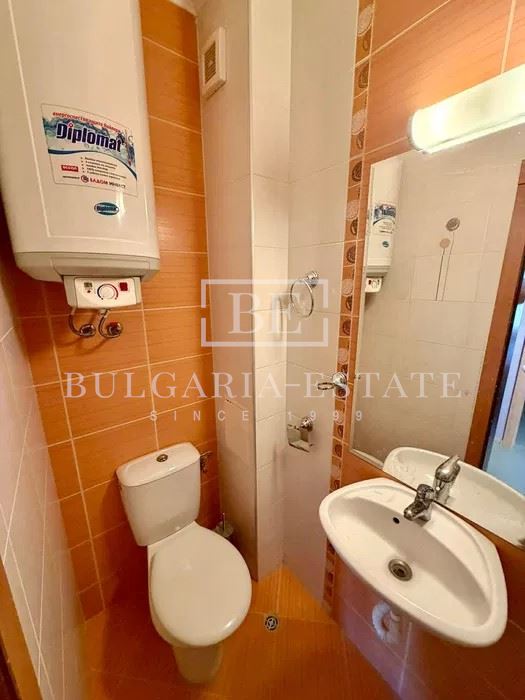 ТРИСТАЕН АПАРТАМЕНТ С МОРСКА ПАНОРАМА В К.К. „СВ. СВ. КОНСТАНТИН И ЕЛЕНА“ - 0