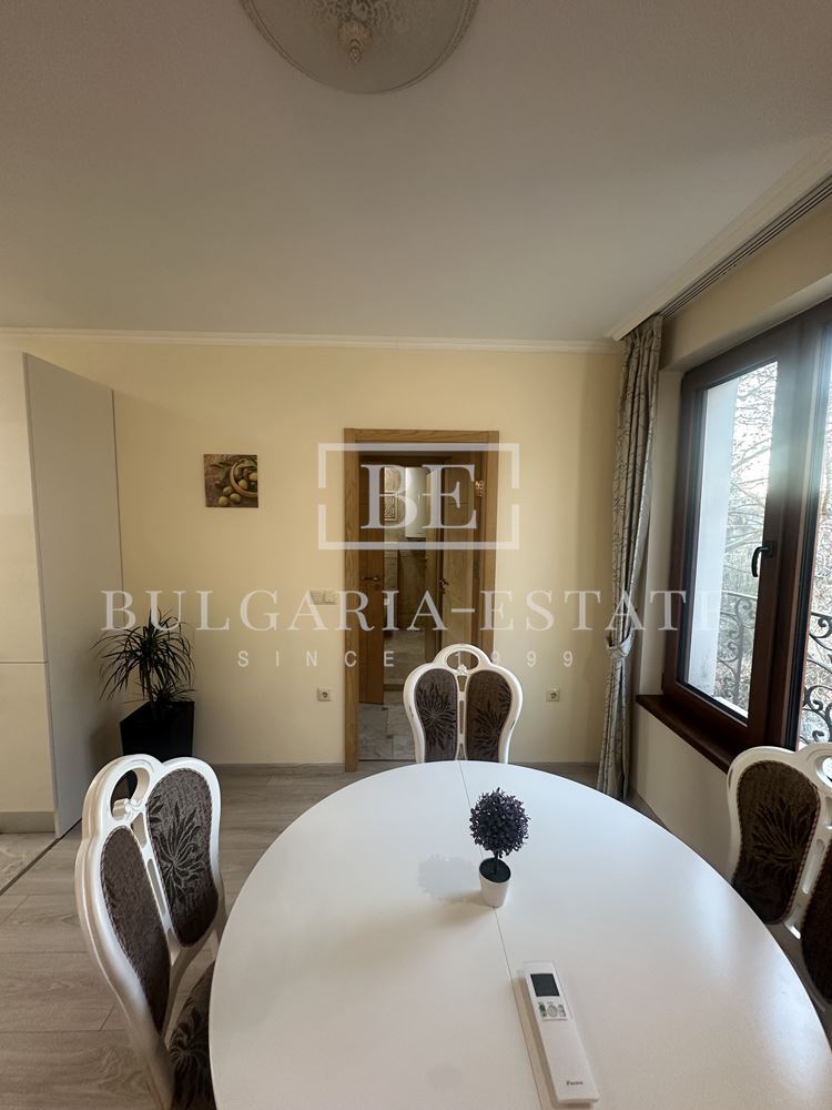 Луксозен тристаен в централната част на града-0 Луксозен тристаен в централната част на града - 0