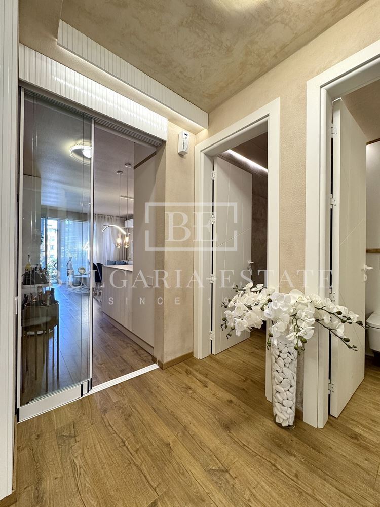 ЕКСКЛУЗИВНО! Луксозен тристаен апартамент в Св. Св. Константин и Елена - 0