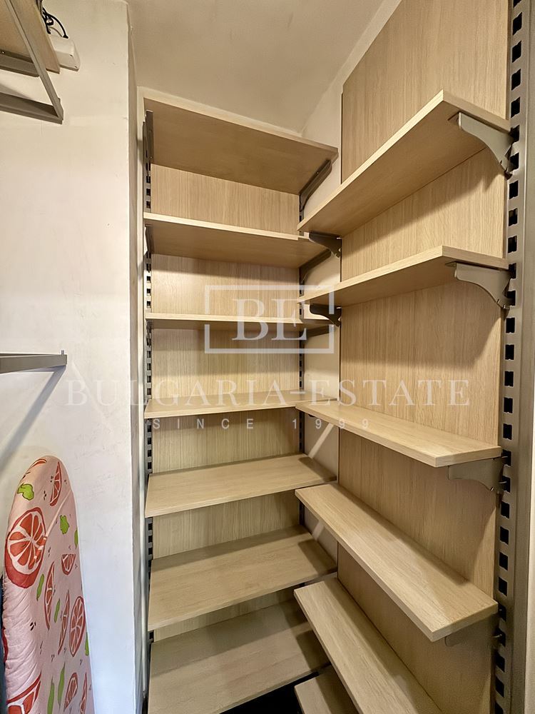 Елегантен тристаен апартамент, напълно обзаведен, в топ центъра на Варна-0 Елегантен тристаен апартамент, напълно обзаведен, в топ центъра на Варна - 0