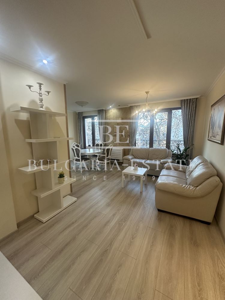 Луксозен тристаен в централната част на града-0 Луксозен тристаен в централната част на града - 0