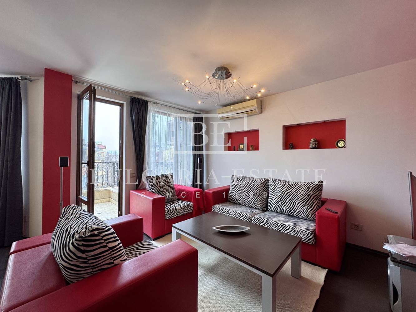 Luxuriöse Zwei-Zimmer-Wohnung zur Miete in Griechisch Mahala - ul. „Graf Ignatiev“ - 0