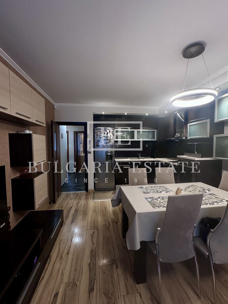 Spacious two-bedroom apartment in a new building – style, comfort, and fully equipped in a communicative area - 0