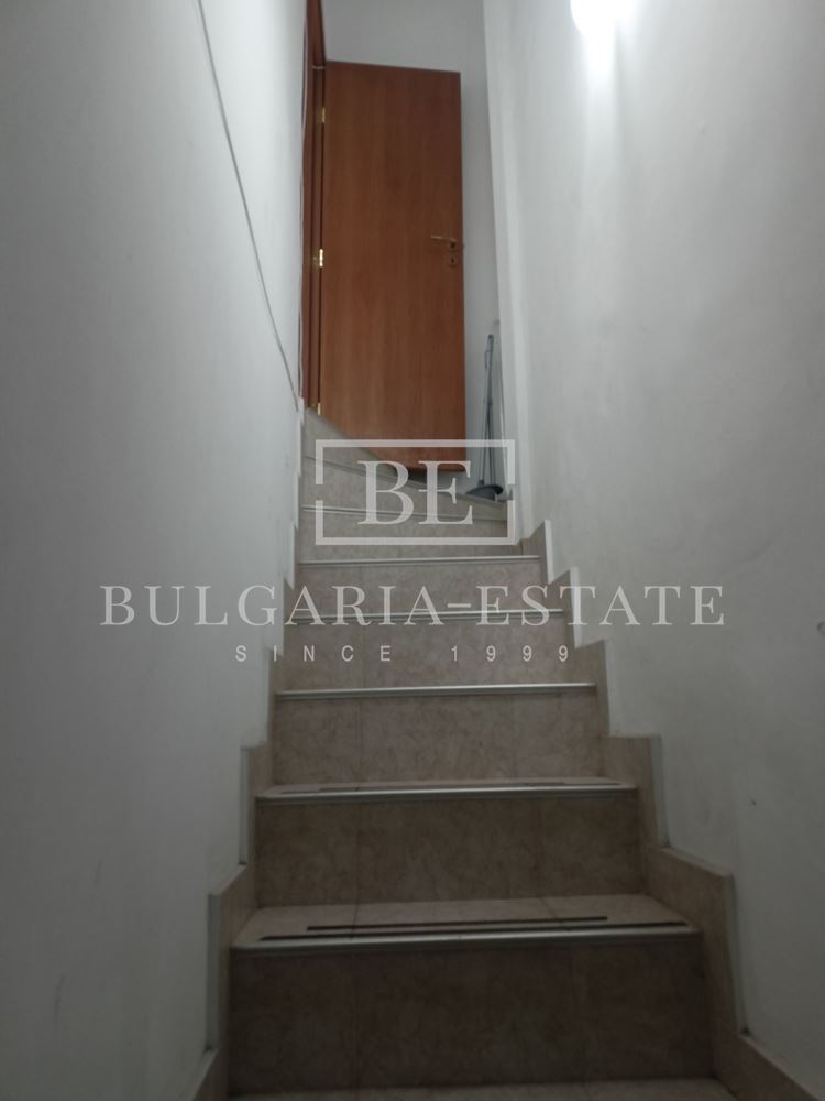 Laden zur Miete auf zwei Ebenen in der Nähe von Kolkhozen Markt - 43 qm, separater Eingang - 0