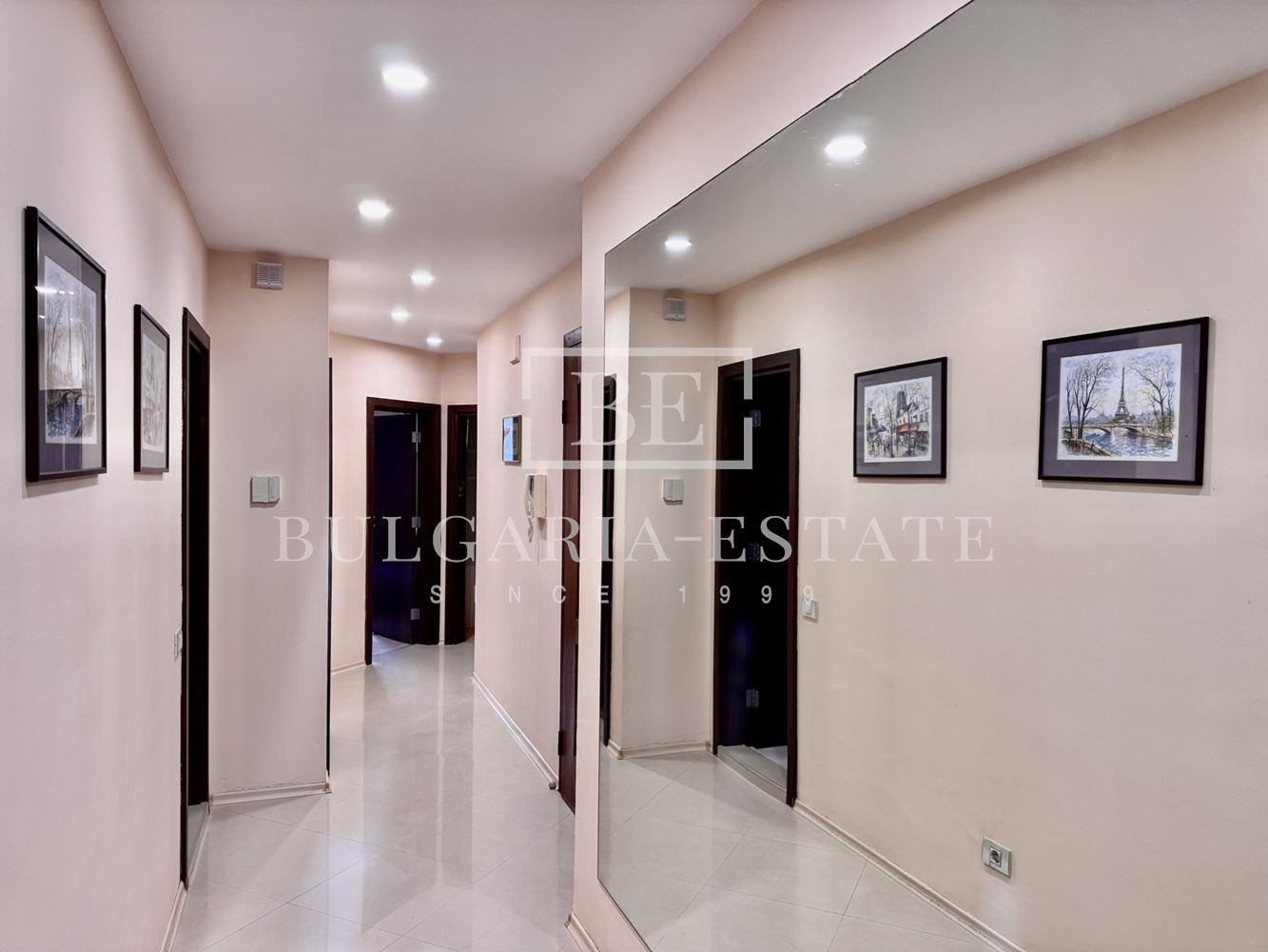 Luxuriöse Zwei-Zimmer-Wohnung zur Miete in Griechisch Mahala - ul. „Graf Ignatiev“ - 0