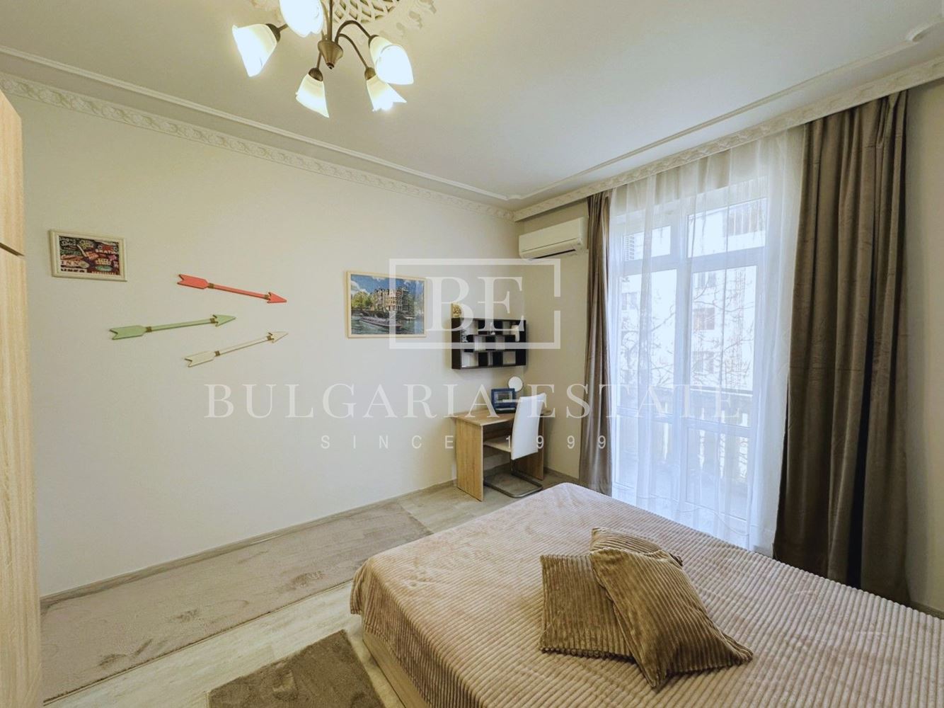 Четиристаен апартамент - Чаталджа - 0