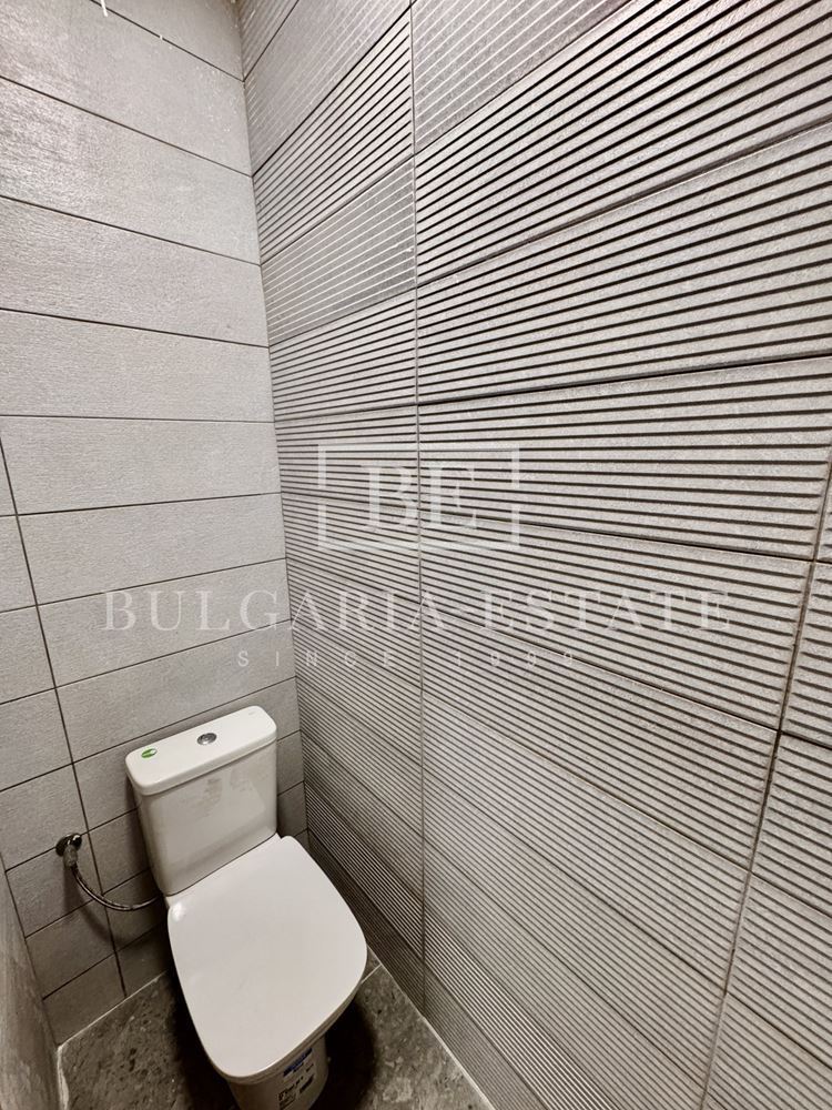 Продается магазин на бул. „Василь Левски“, кв. Бриз - отличное расположение, функциональная планировка - 0