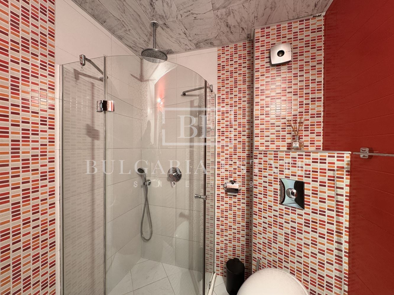 Luxuriöse Zwei-Zimmer-Wohnung zur Miete in Griechisch Mahala - ul. „Graf Ignatiev“ - 0