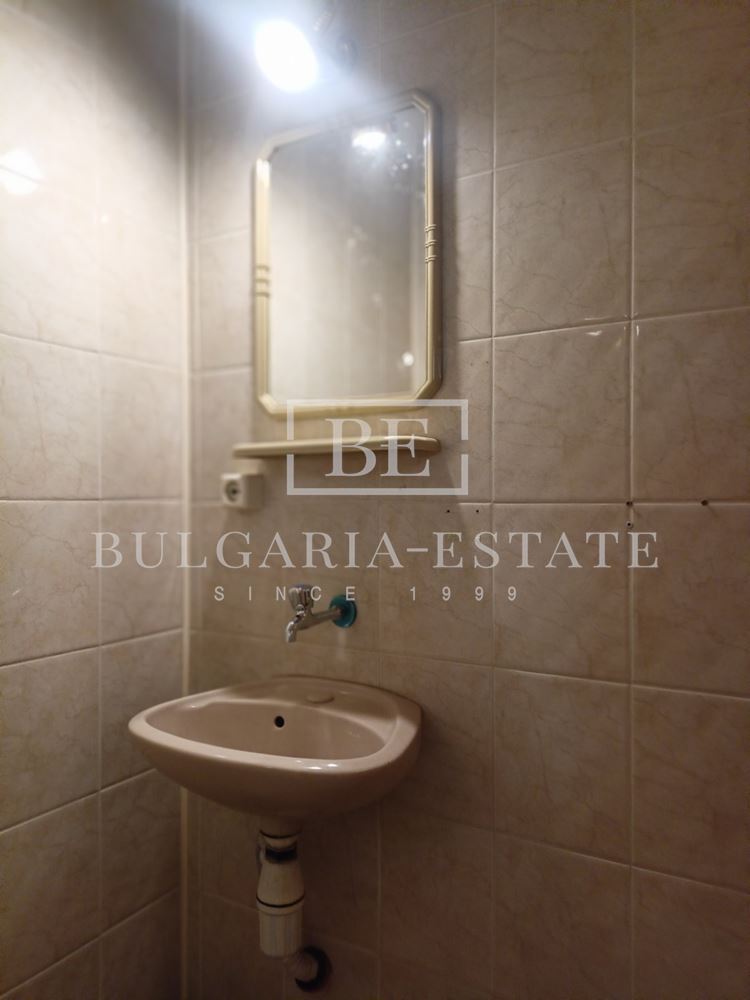 Laden zur Miete auf zwei Ebenen in der Nähe von Kolkhozen Markt - 43 qm, separater Eingang - 0