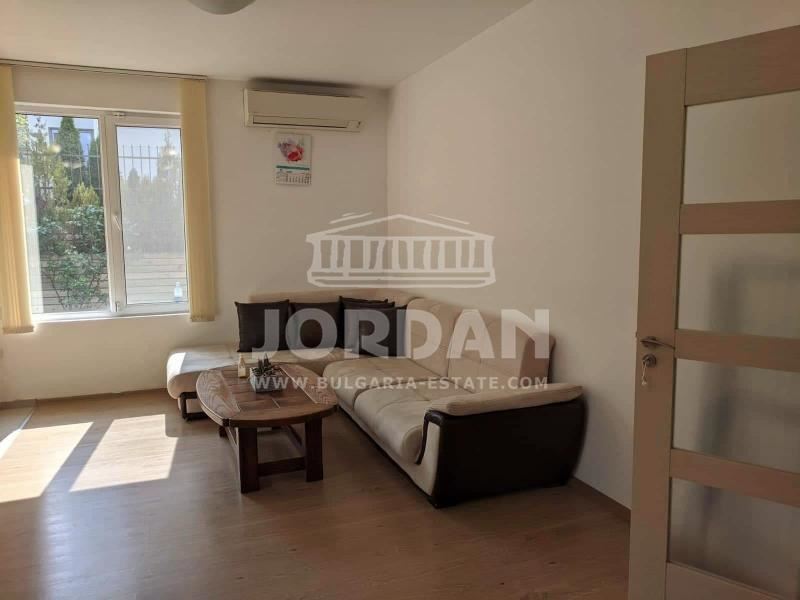 Многостаен апартамент - 3 спални - м-т Траката - 0