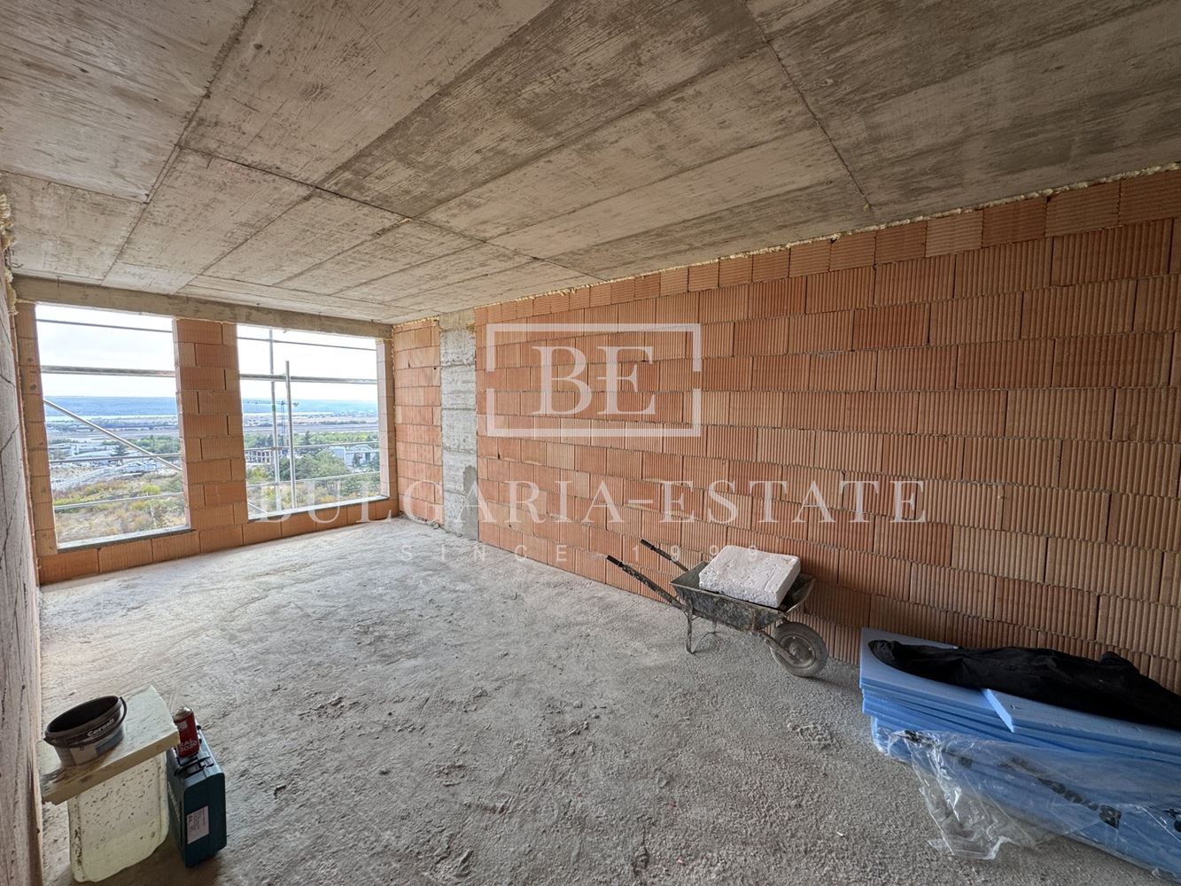 АКТ 14 - Южен двустаен апартамент с панорама в модерна сграда – гр. Варна, паркомясто - 0