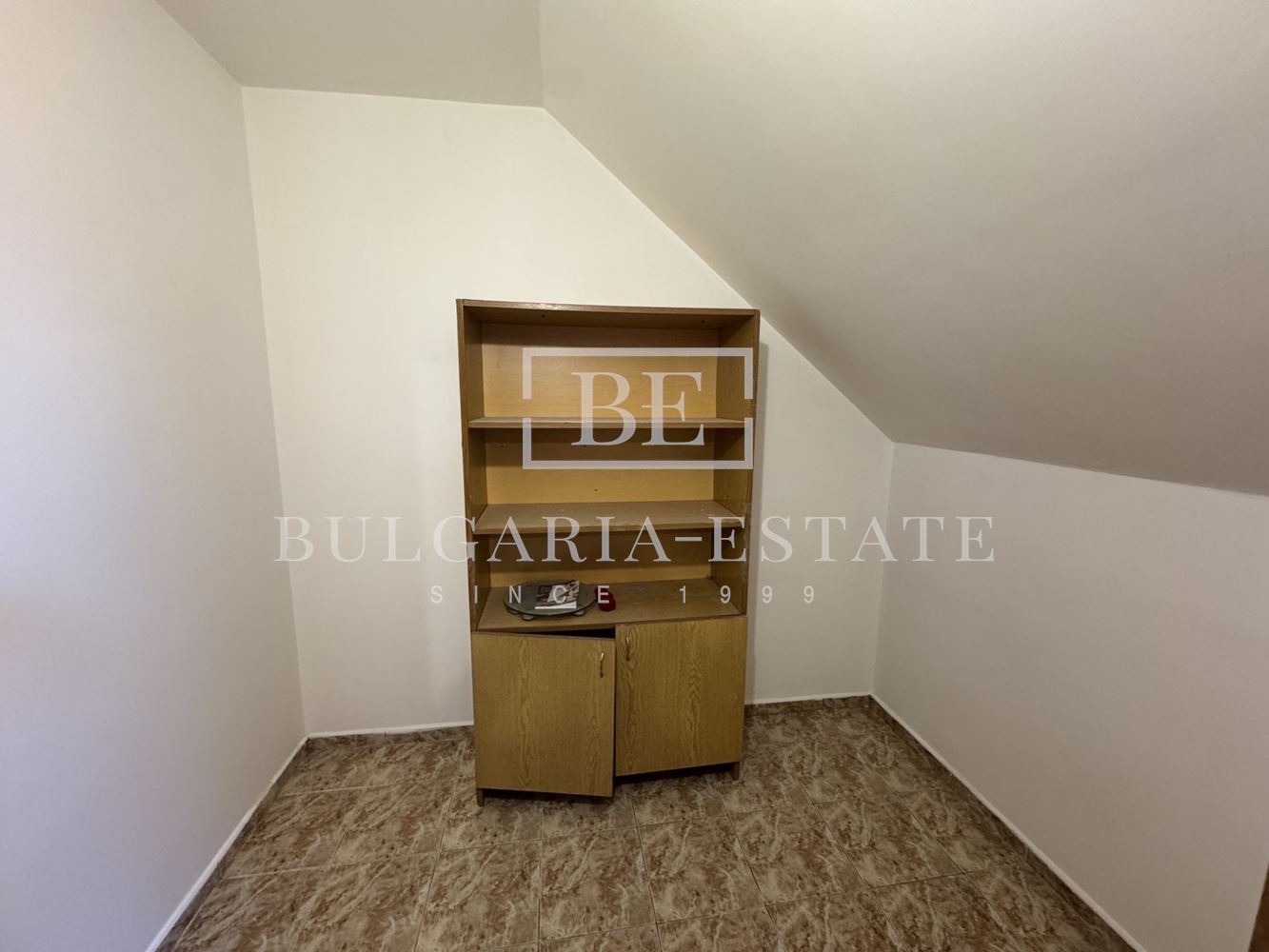 EXCLUSIVE OFFER | First time on the market - 0