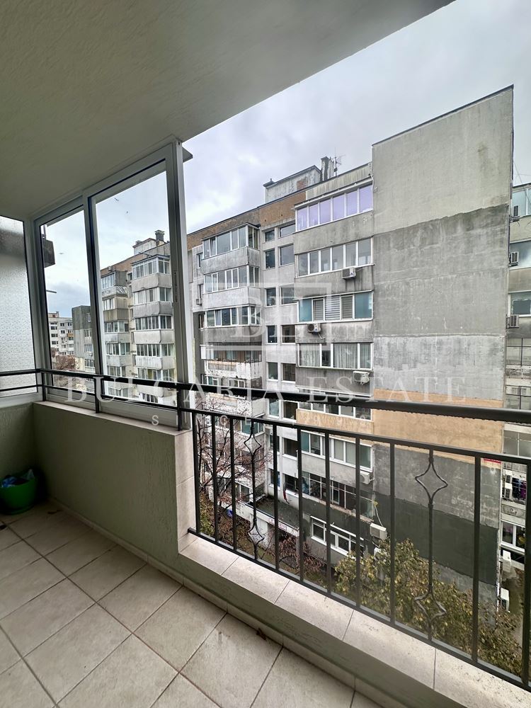 Spacious two-bedroom apartment in a new building – style, comfort, and fully equipped in a communicative area - 0