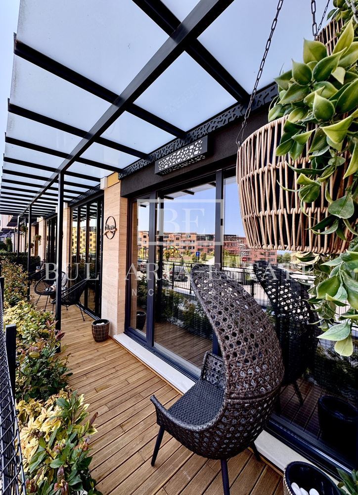 ЕКСКЛУЗИВНО! Луксозен двустаен апартамент, Св. Св. Константин и Елена - 0