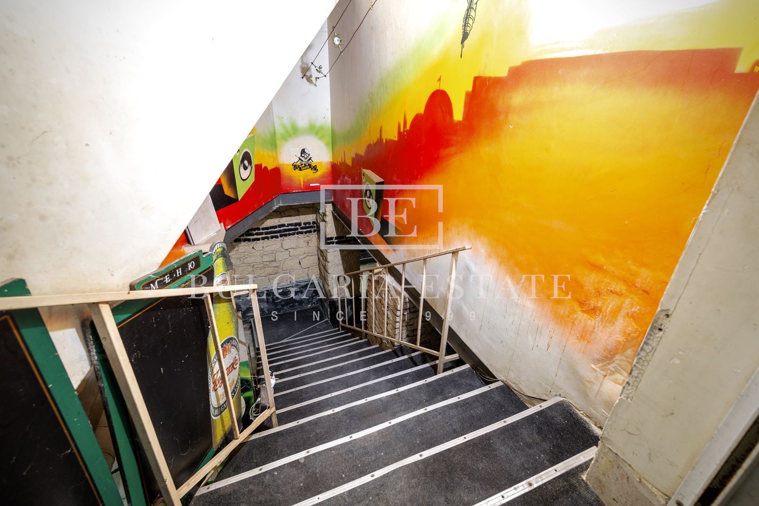 Ексклузивно от България Естейт: Магазин и Коктейл Бар в Центъра на Варна - 0