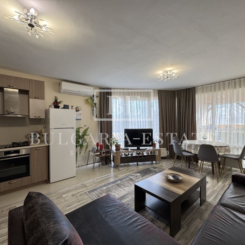 🏡 Стилно обзаведен тристаен апартамент с паркомясто в с. Езерово - 0