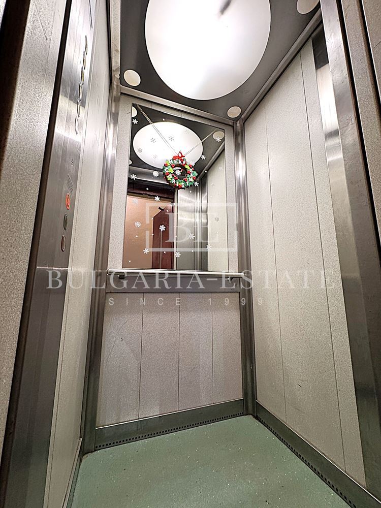 Топъл и светъл двустаен апартамент в Базар Левски с паркомясто - 0