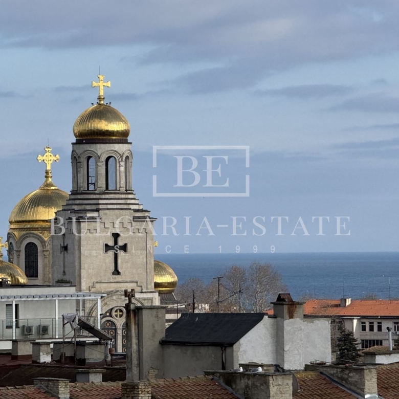 Напълно обзаведен тристаен апартамент в широк център - 101 кв.м. - 0