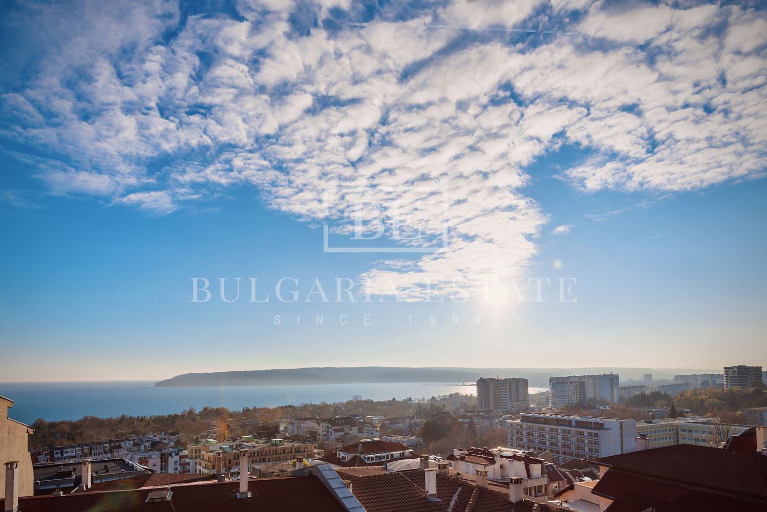 Трехкомнатная квартира с видом на море - кв. Бриз + двойной гараж и парковочное место - 0