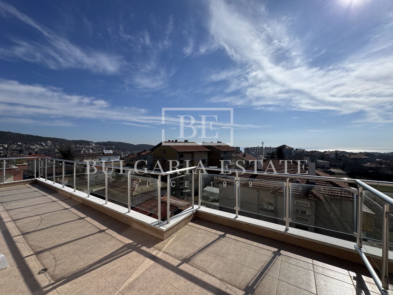 🌞 Луксозен южен пентхаус под наем – 120 кв.м, големи тераси, първи наематели – Виница, Варна - 0