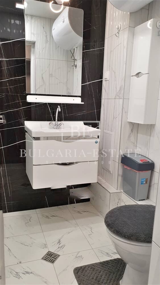 One bedroom apartment with PARKING SPACE - St. St. Constantine and Helena - 0