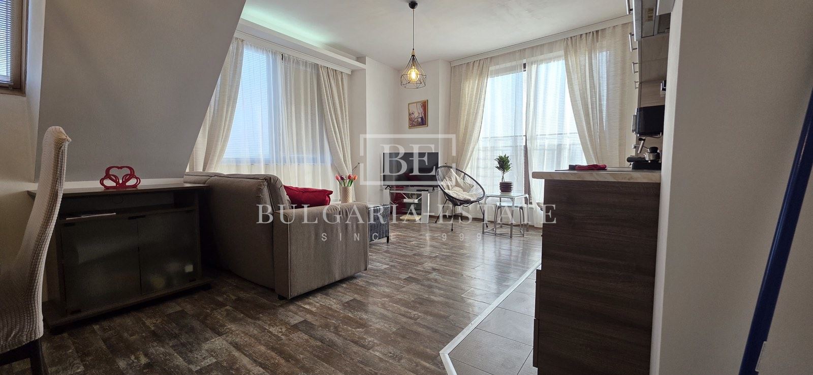 One-bedroom apartment under the Opera House - 0