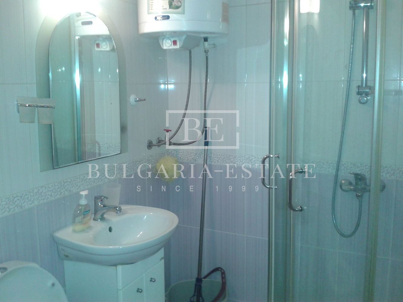 Просторен апартамент с голяма тераса в кв. Левски – до булевард Васил Левски - 0