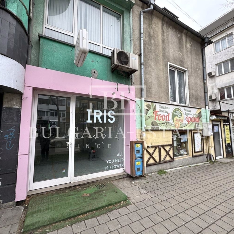 МАГАЗИН на главен бул. Цар Освободител, гр. Варна, Червен Площад - 0