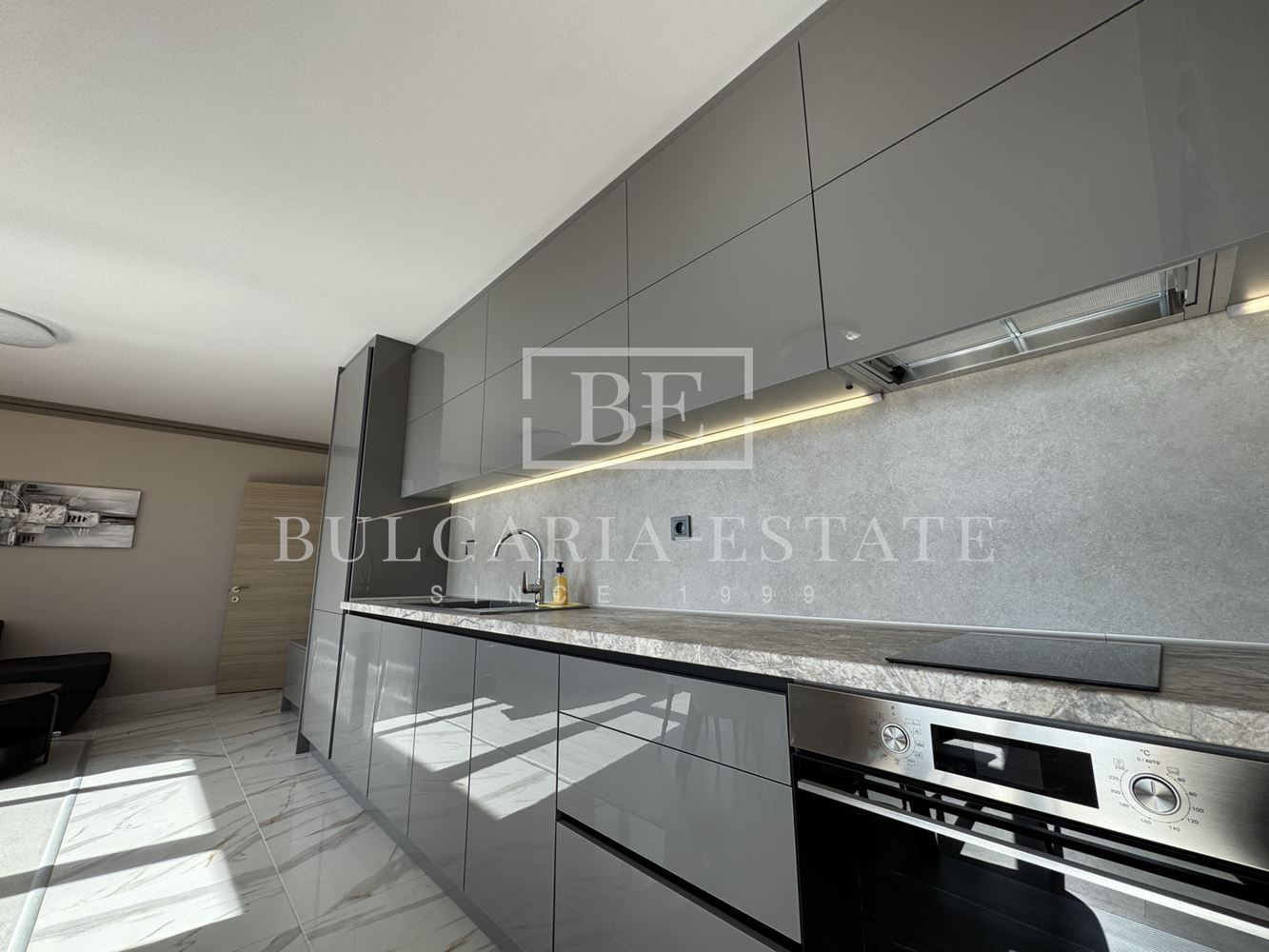 🌞 Луксозен южен пентхаус под наем – 120 кв.м, големи тераси, първи наематели – Виница, Варна - 0