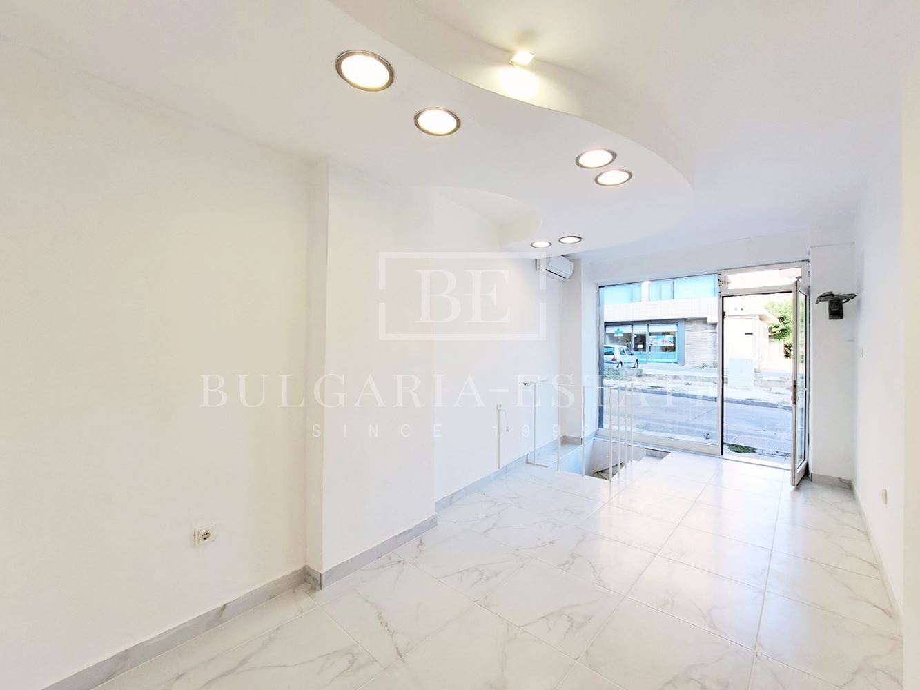 Офис - Опера - 0