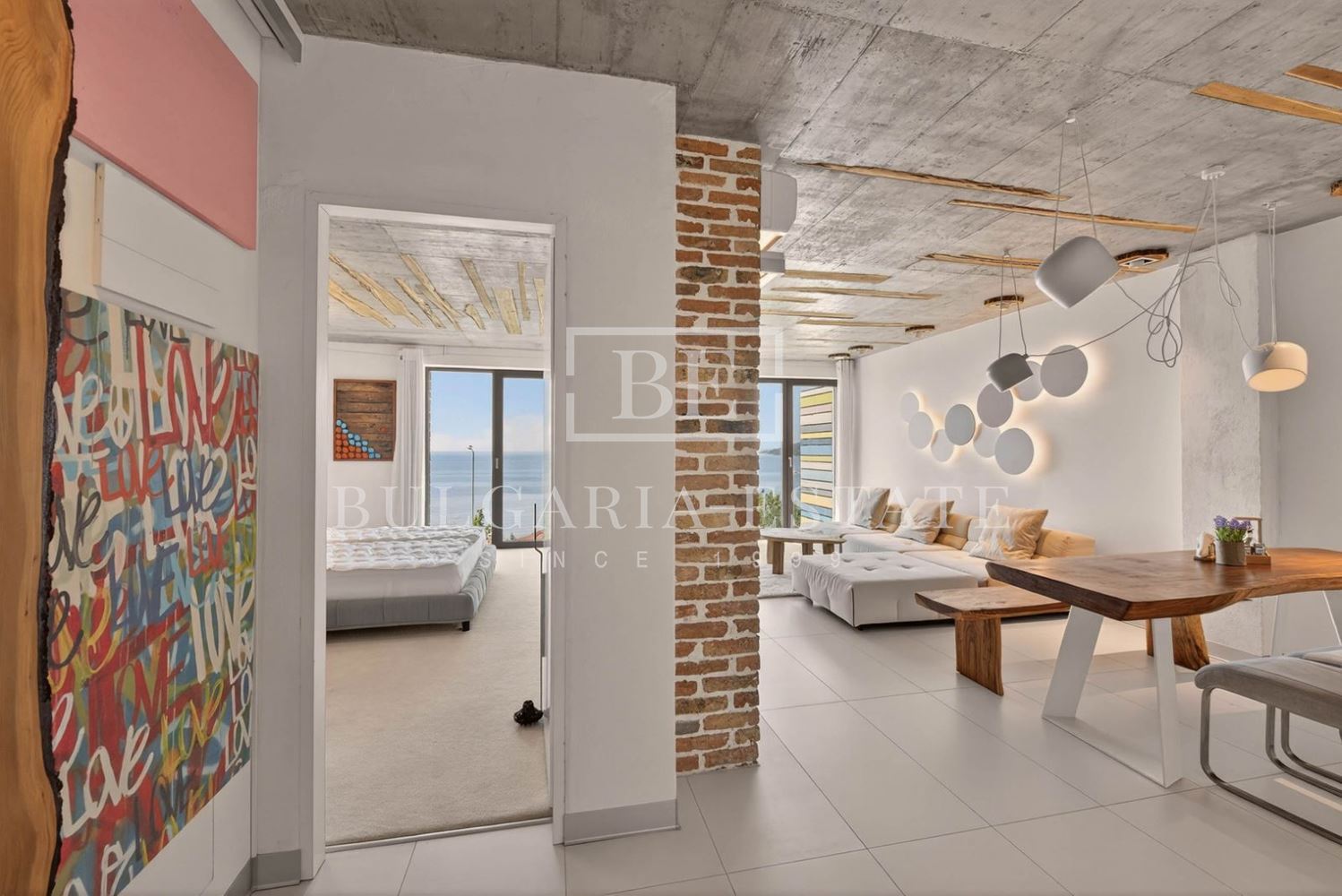 ✨ Двустаен Апартамент BEAUTY под наем – дизайнерски лукс в „Умната сграда“, Варна 🌊 - 0