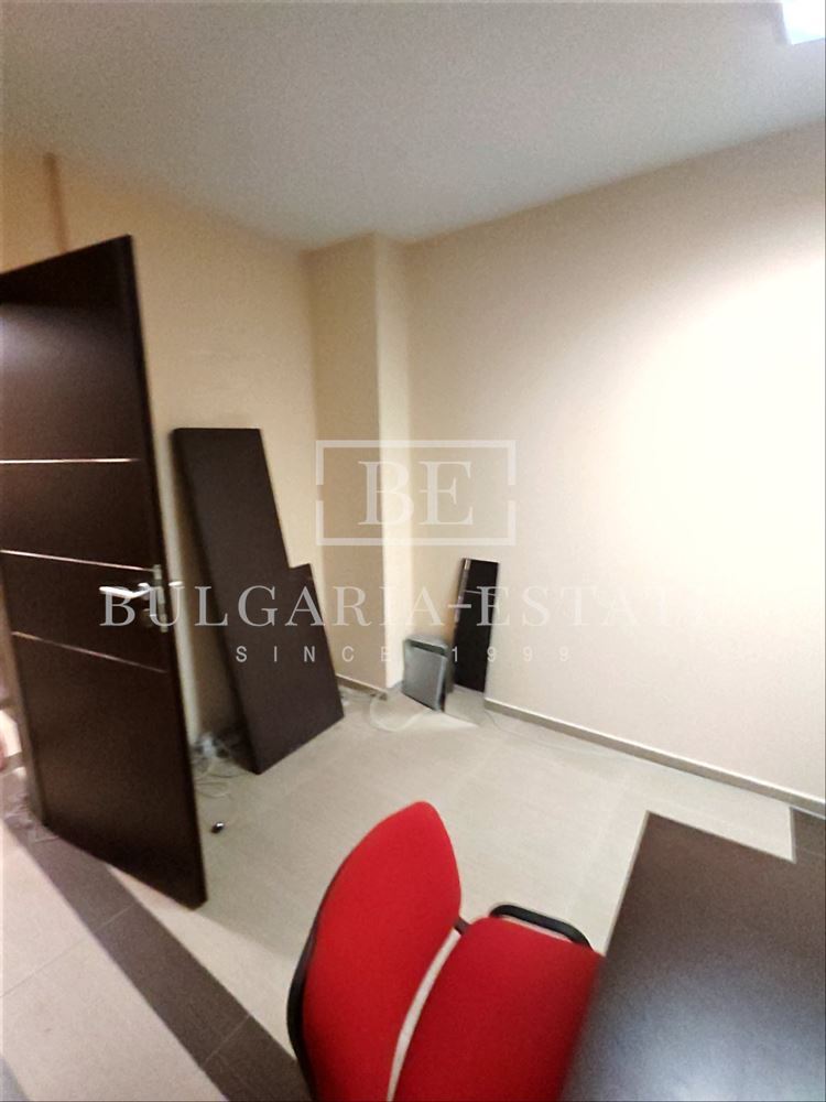 Representative office on main street - 0