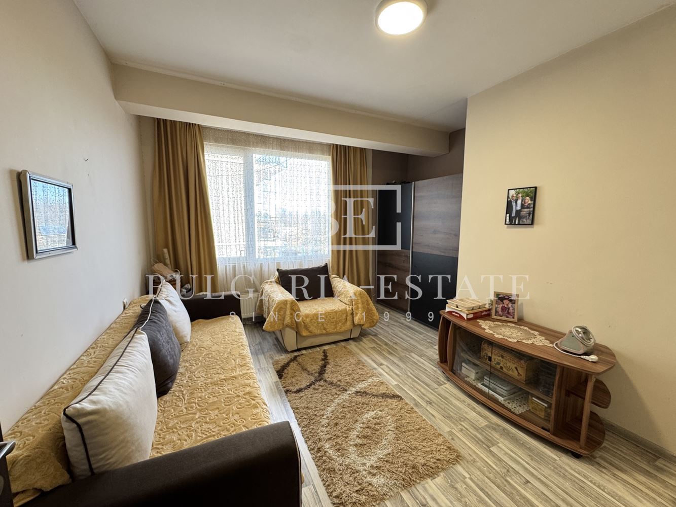 🏡 Стилно обзаведен тристаен апартамент с паркомясто в с. Езерово - 0