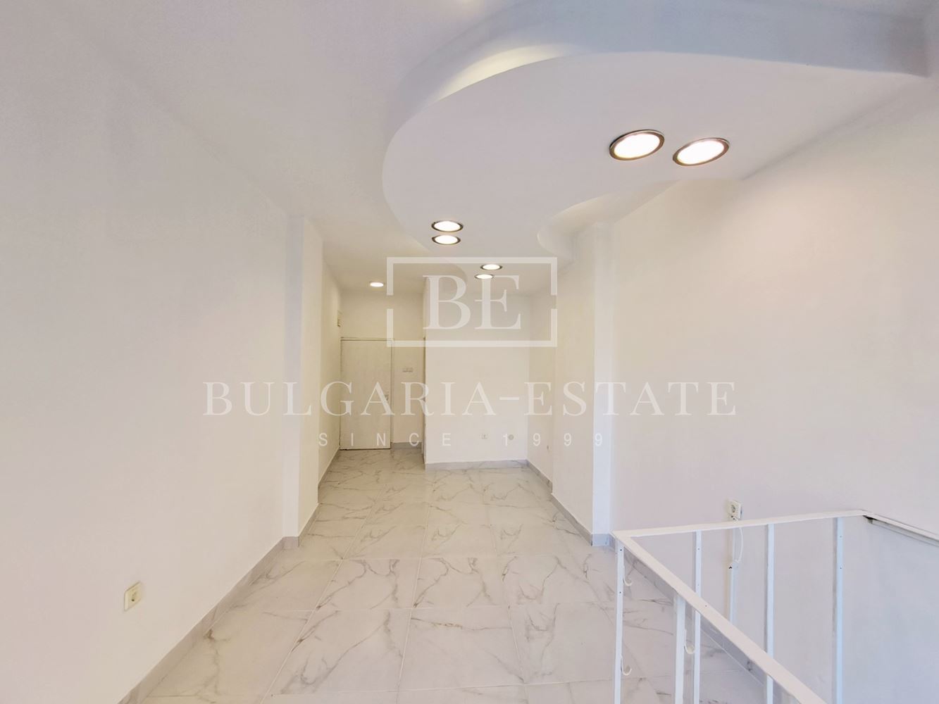 Офис - Опера - 0