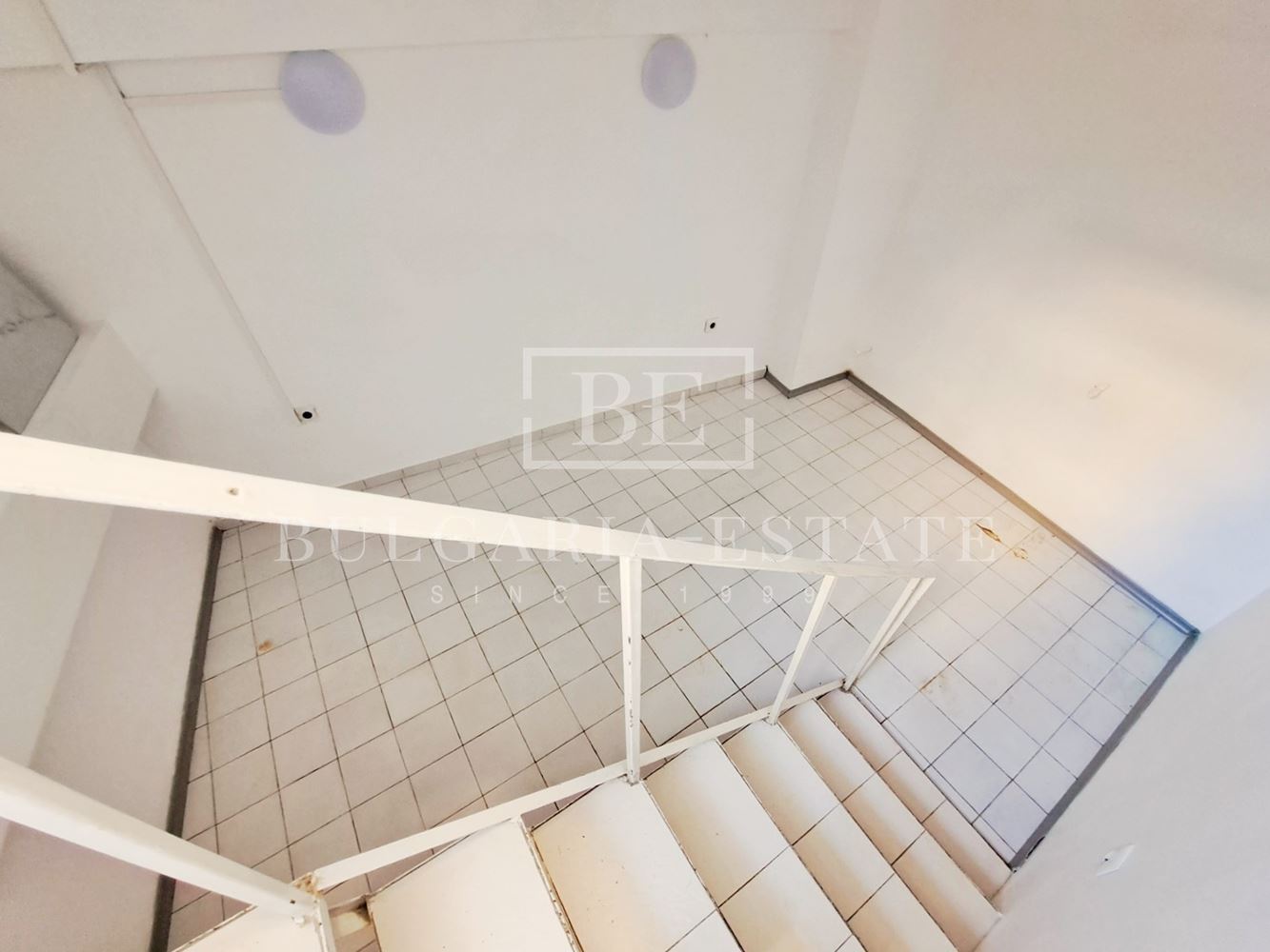 Офис - Опера - 0