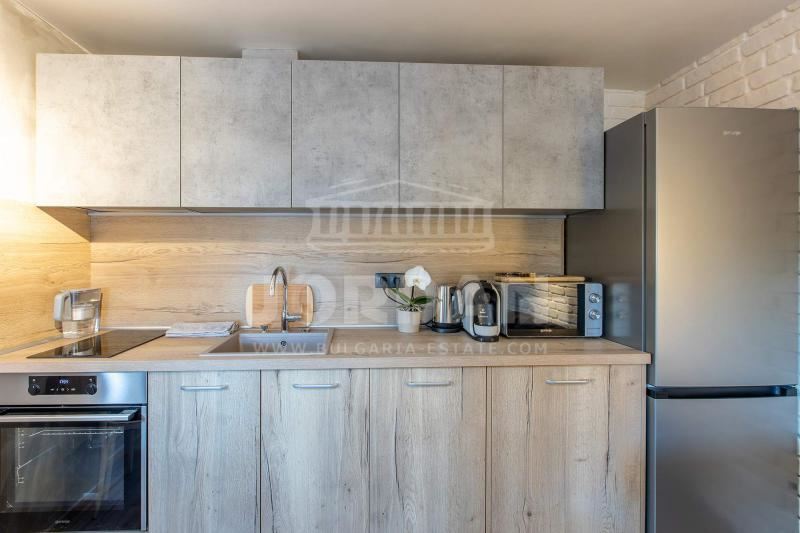 Луксозен двустаен апартамент в сърцето на град Варна, бул. Мария Луиза - 0