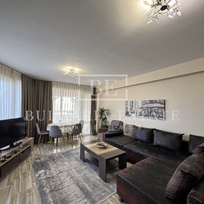 🏡 Стилно обзаведен тристаен апартамент с паркомясто в с. Езерово - 0