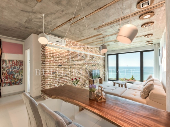 ✨ Двустаен Апартамент BEAUTY под наем – дизайнерски лукс в „Умната сграда“, Варна 🌊 - 0