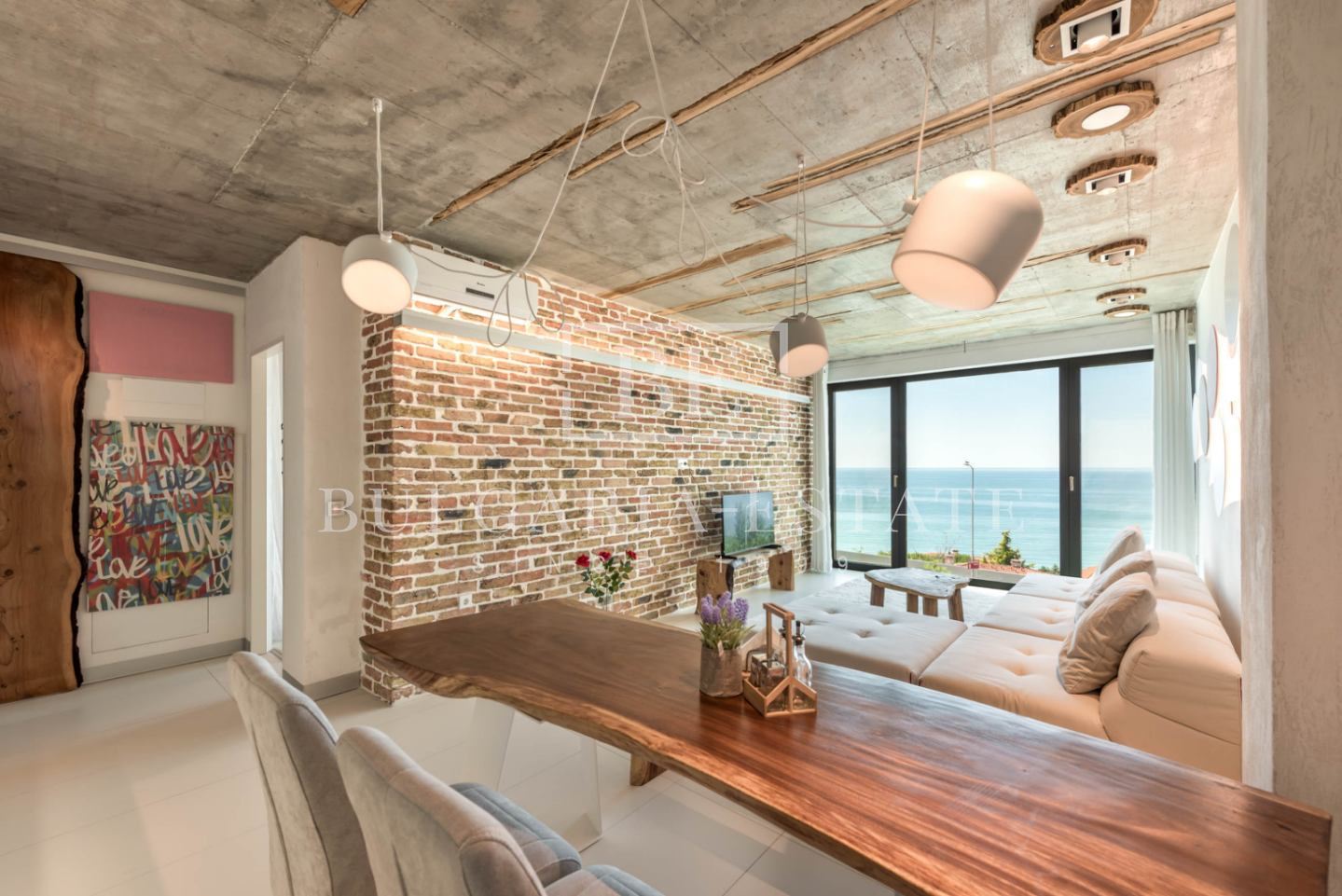 ✨ Двустаен Апартамент BEAUTY под наем – дизайнерски лукс в „Умната сграда“, Варна 🌊 - 0