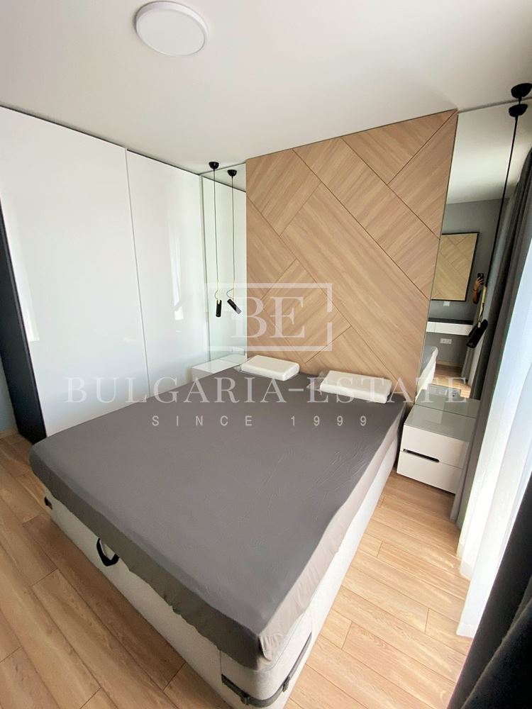 Одна спальня - 60 кв.м, центр, с подземной парковкой - 0