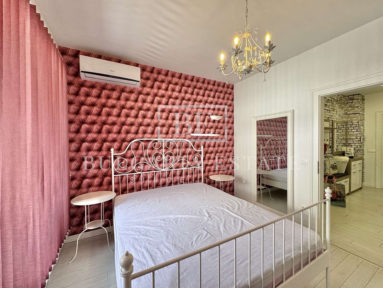 🏡 Луксозен тристаен апартамент в сърцето на Варна 🏡 - 0