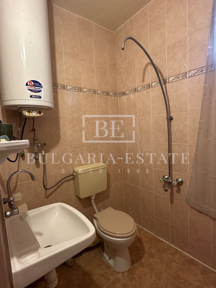 Просторен 4-стаен апартамент в района на Нептун, гр. Варна – 90 кв.м - 0