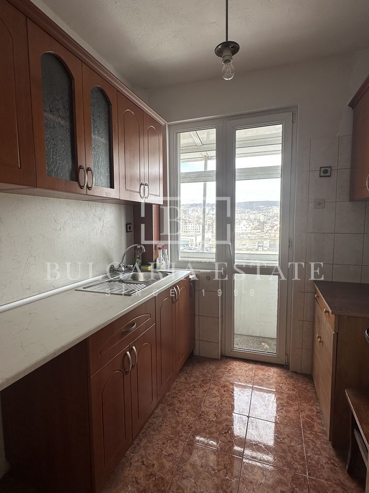 Просторен 4-стаен апартамент в района на Нептун, гр. Варна – 90 кв.м - 0