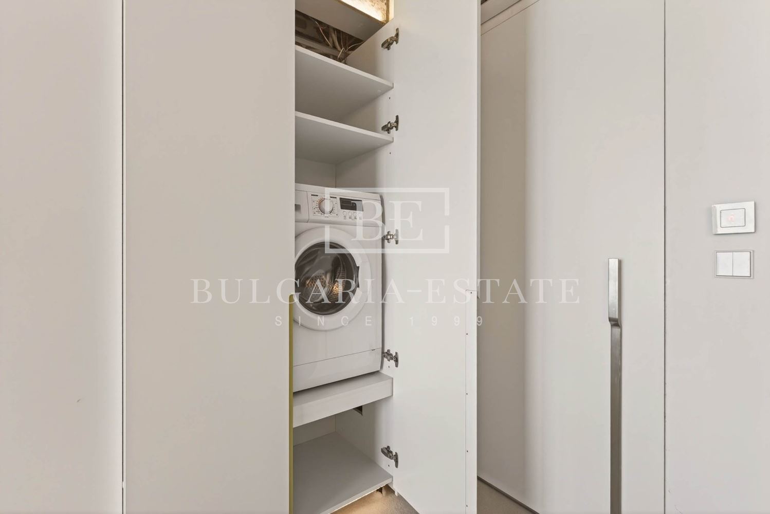 ✨ Двустаен Апартамент BEAUTY под наем – дизайнерски лукс в „Умната сграда“, Варна 🌊 - 0