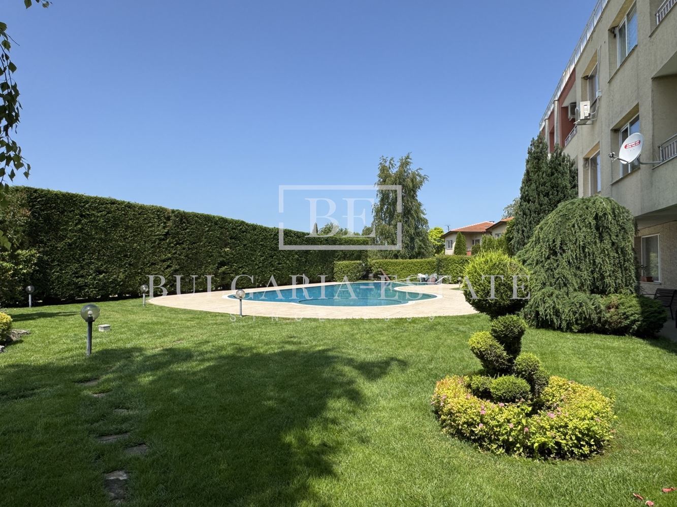 Двустаен с АКТ 16 в комплекс с басейн, паркомясто, кв. Галата, гр. Варна - 0