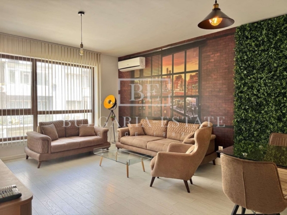 🏡 Луксозен тристаен апартамент в сърцето на Варна 🏡 - 0